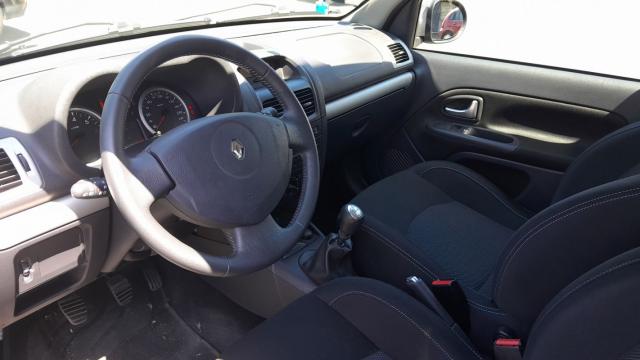 Renault Clio image 6