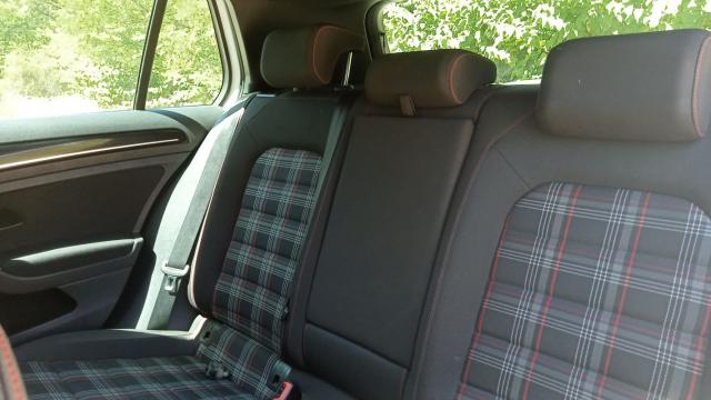 Volkswagen Golf image 2
