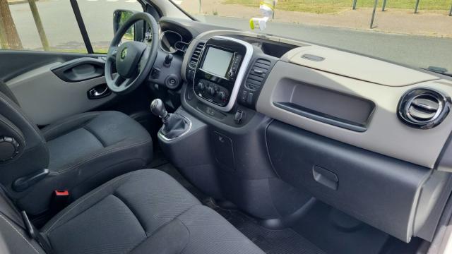 Renault Trafic image 7