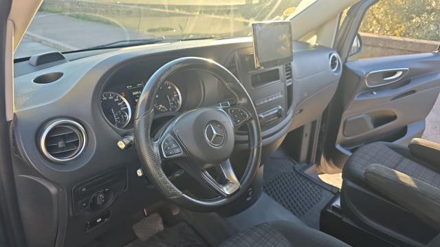 Mercedes Benz Vito image 3