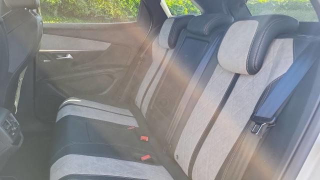 Peugeot 3008 image 8