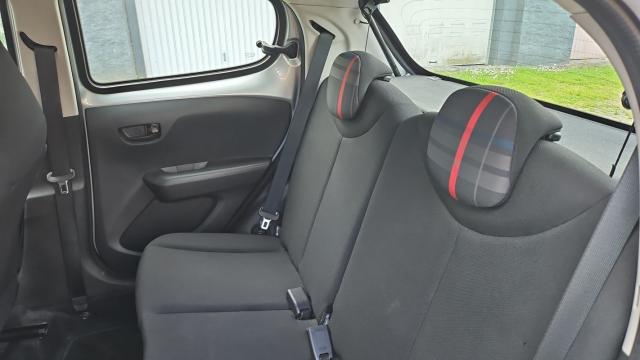 Peugeot 108 image 8