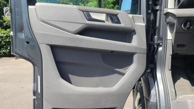 Volkswagen Crafter image 2