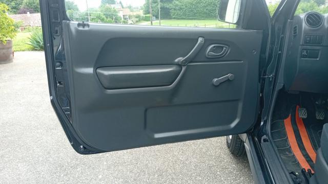 Suzuki Jimny image 9