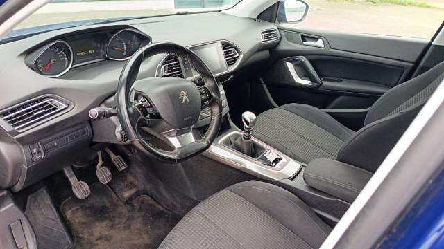 Peugeot 308 image 1