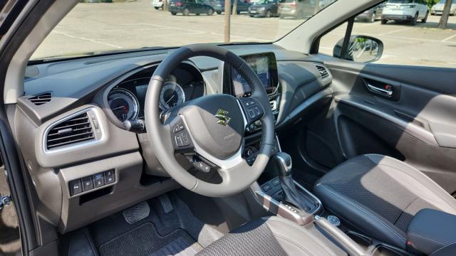 Suzuki S-Cross image 8