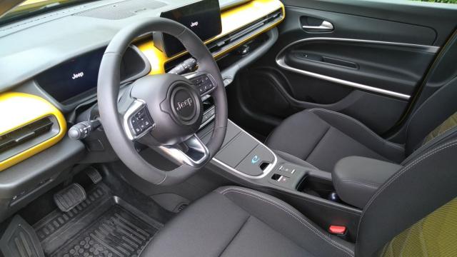 Jeep Avenger image 5