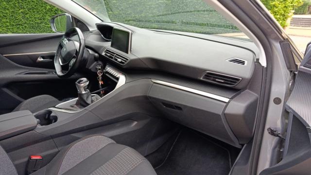 Peugeot 3008 image 8