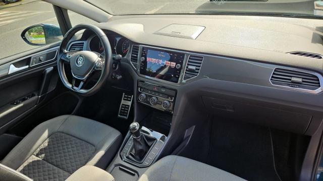 Volkswagen Golf Sportsvan image 8