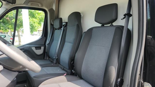 Renault Master image 9