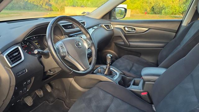Nissan X-Trail image 6