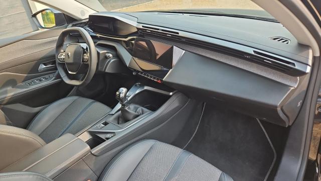 Peugeot 308 image 7