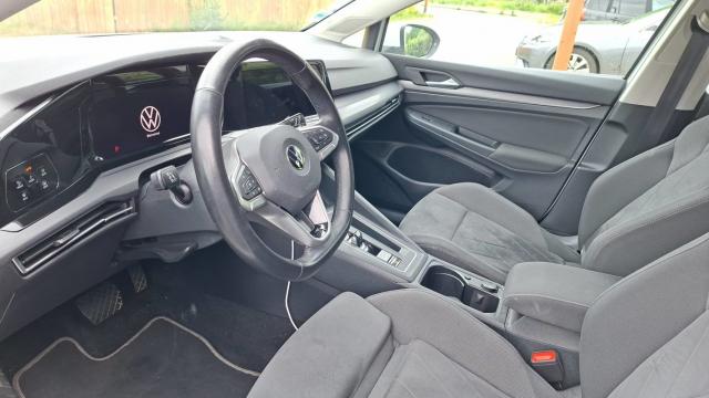 Volkswagen Golf image 9