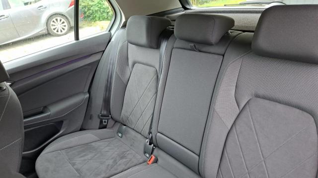 Volkswagen Golf image 2