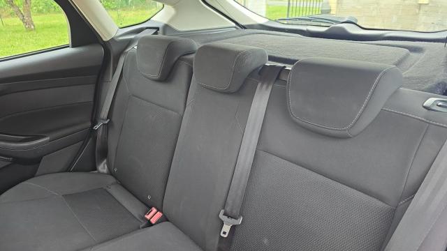 Ford Focus image 7