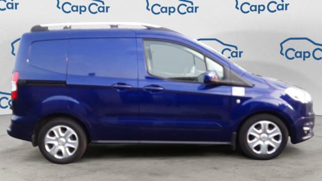 Ford Transit Courier image 6