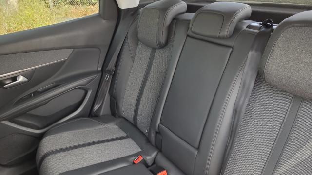 Peugeot 3008 image 9