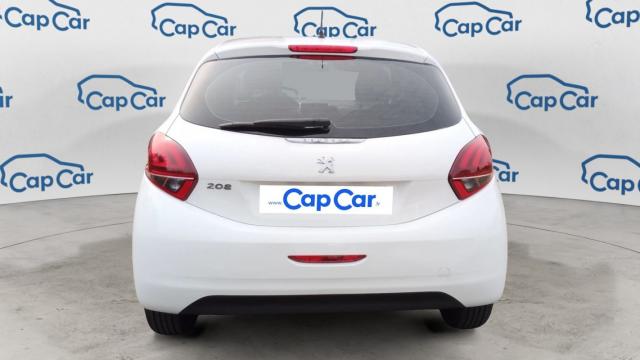 Peugeot 208 image 7