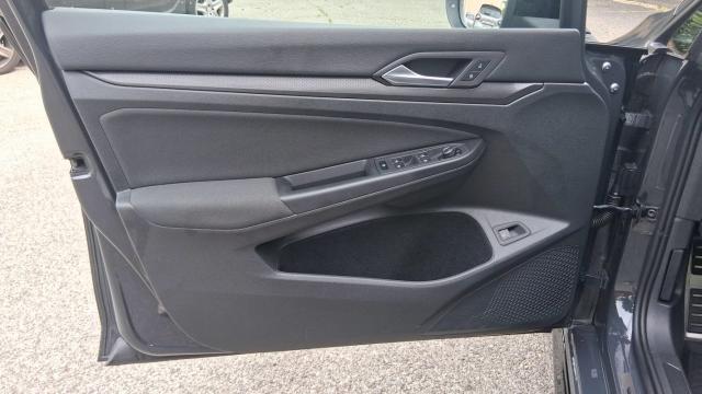 Volkswagen Golf image 2