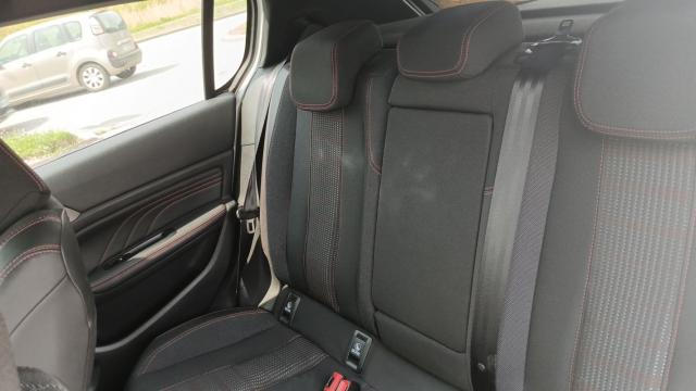 Peugeot 308 image 4