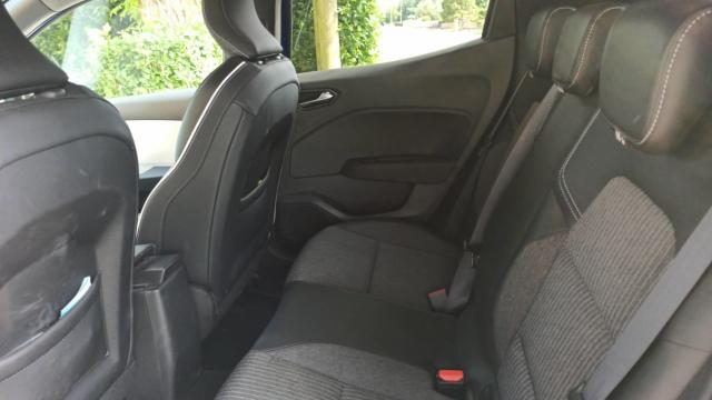 Renault Clio image 9
