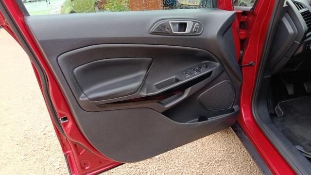 Ford Ecosport image 5