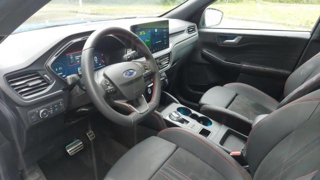 Ford Kuga image 9