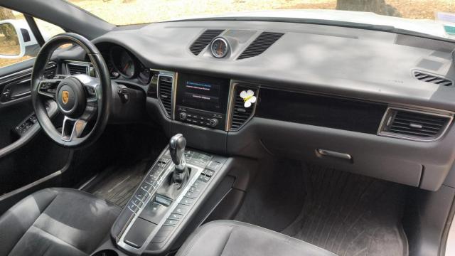 Porsche Macan image 7