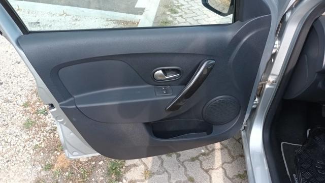 Dacia Sandero image 7
