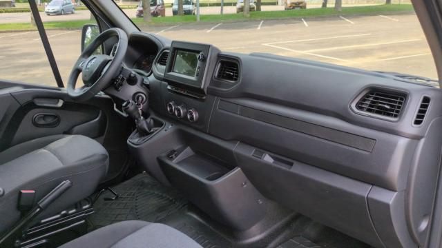 Renault Master image 1