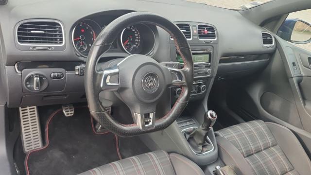 Volkswagen Golf image 9