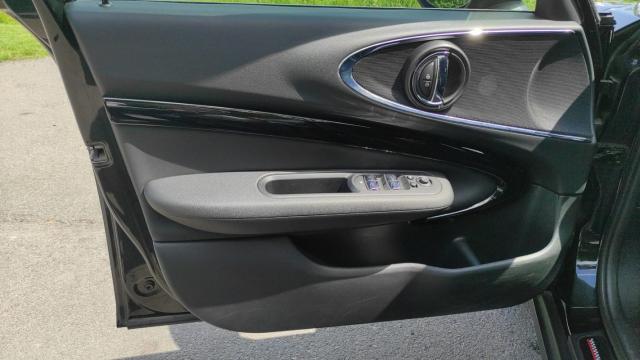 Mini Clubman image 6
