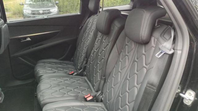 Peugeot 5008 image 6