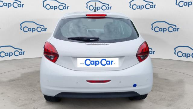 Peugeot 208 image 6