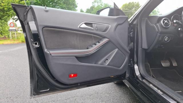 Mercedes Benz Cla Shooting Brake image 8