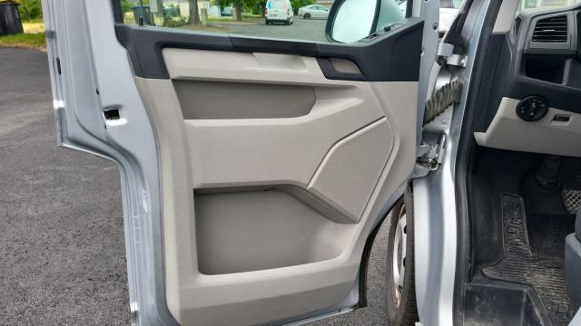 Volkswagen Transporter image 4