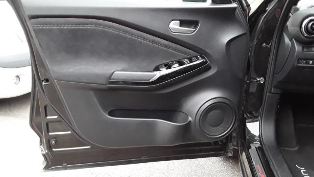 Nissan Juke image 6