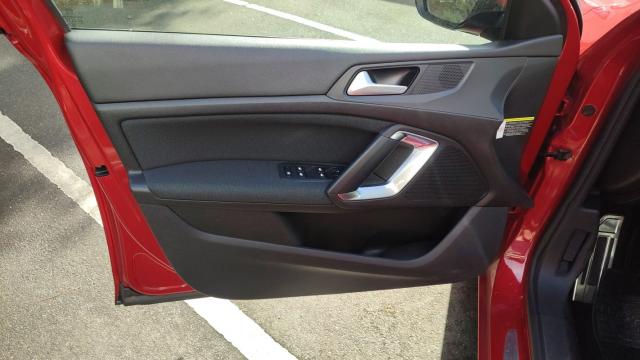 Peugeot 308 image 7