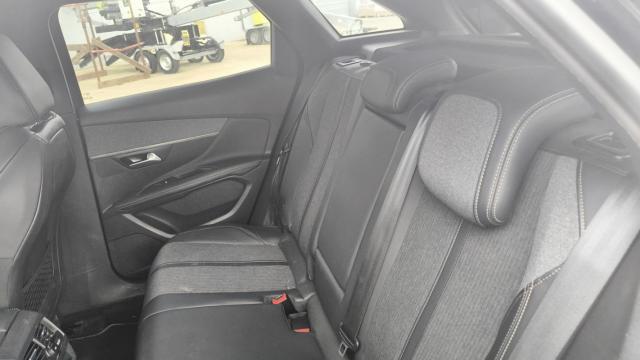 Peugeot 3008 image 9