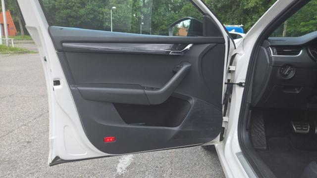 Skoda Octavia image 5