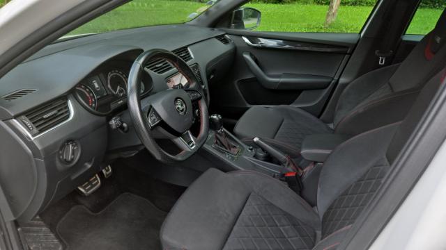 Skoda Octavia image 8