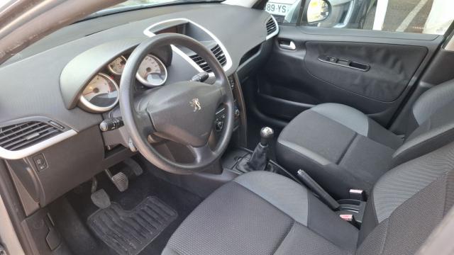Peugeot 207 image 6