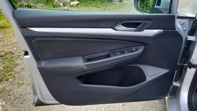 Volkswagen Golf image 9