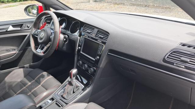 Volkswagen Golf image 8