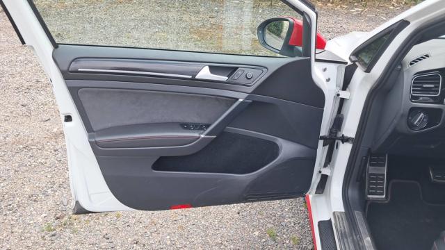 Volkswagen Golf image 2