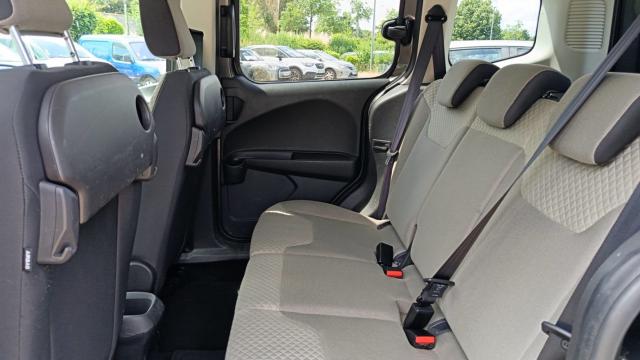 Ford Tourneo image 7