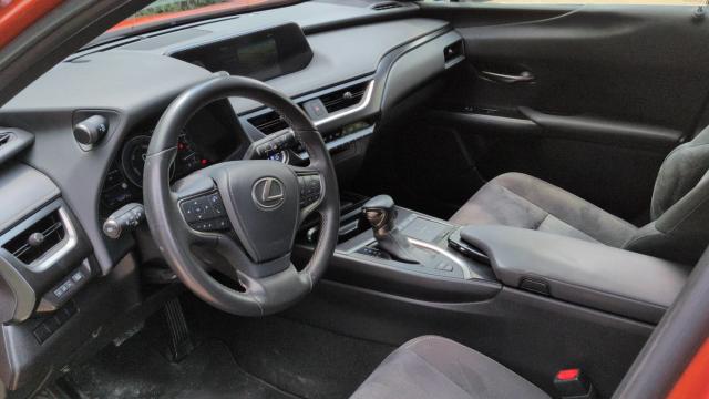 Lexus Ux image 4