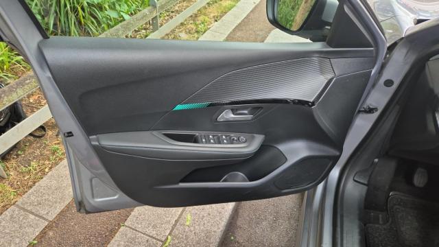 Peugeot 208 image 5