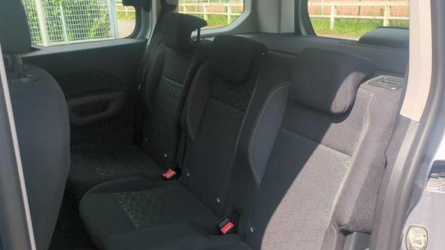 Peugeot Rifter image 1