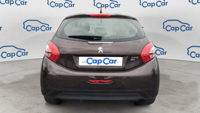 Peugeot 208 image 8